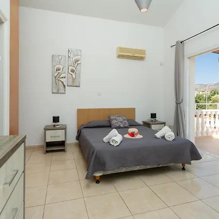 Vilă Queens Paradise 6 *