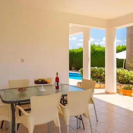 Queens Paradise 6 * Peyia
